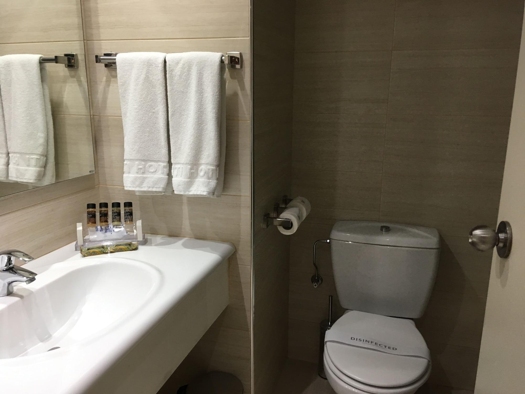 Avanti Hotel Пафос Экстерьер фото
