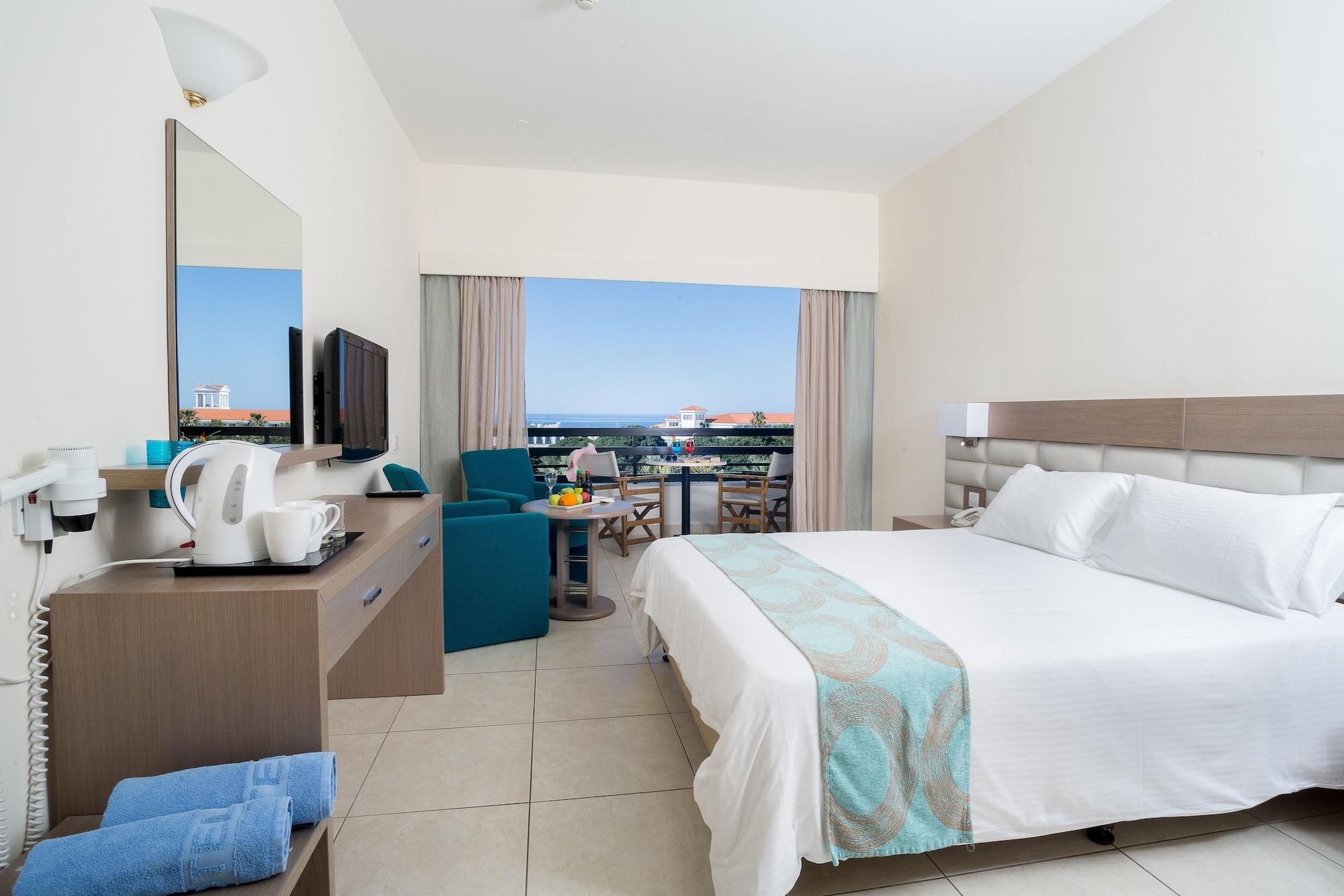 Avanti Hotel Пафос Экстерьер фото