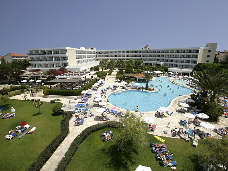 Avanti Hotel Пафос Экстерьер фото